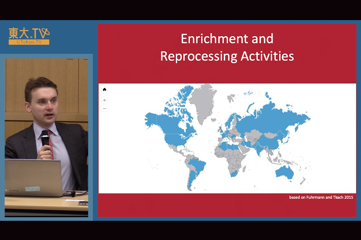 Atomic Assurance: The Alliance Politics of Nuclear Proliferation [EN]